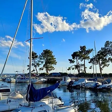 Bed & Breakfast Maison Sur Le Bassin D'arcachon 4*